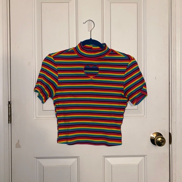 Top - Picture 2 of 4